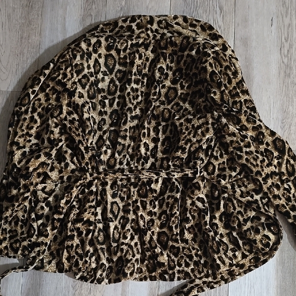 Leopard Print Women's Jacket - Picture 6 of 6